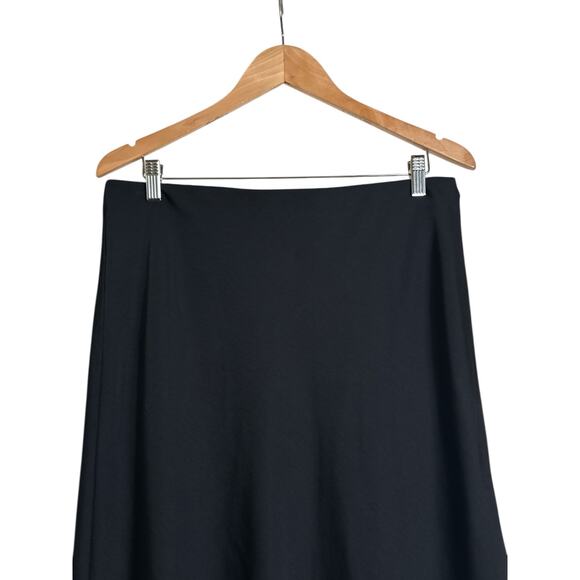 A New Day Women’s Black A-Line Satin Feel Slip Midi Skirt Elastic Waist Large - Picture 4 of 9